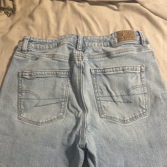American Eagle Outfitters Light Blue Denim - Picture 3 of 3